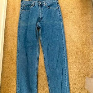 Men’s 550 Levi Strauss 34 x 36 great condition jeans, pet free house & no stains